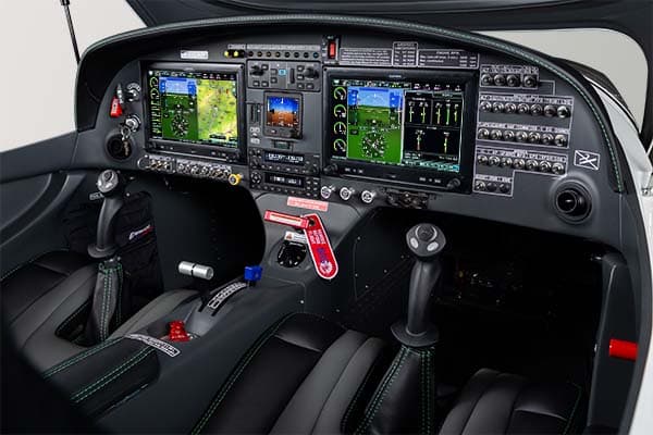 Bristell B23 Turbo cockpit interior with leather seats and Garmin glass panel