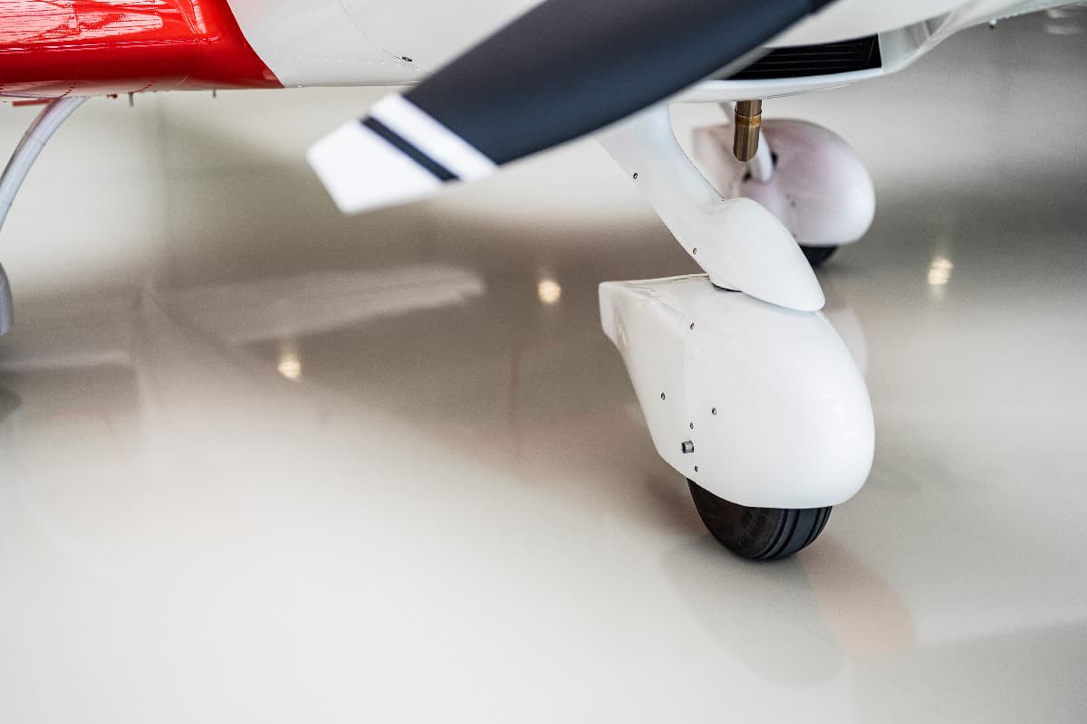 Bristell B23 nose wheel detail