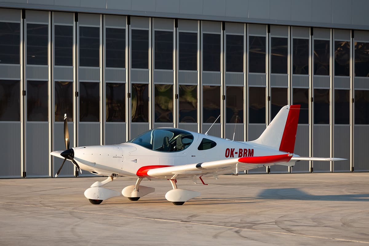 Bristell B23 with propeller spinning